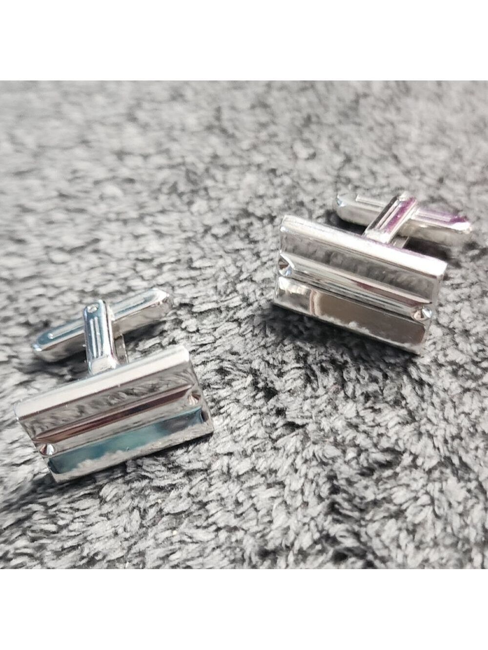 Silvertone Rectangular Cuff Links - Picture 3 of 7